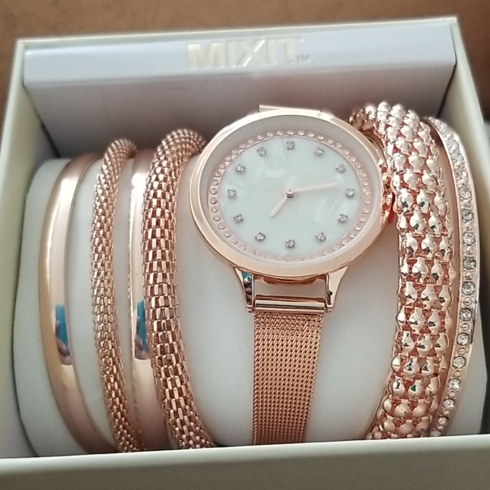 Rose Gold watch and bracelet set